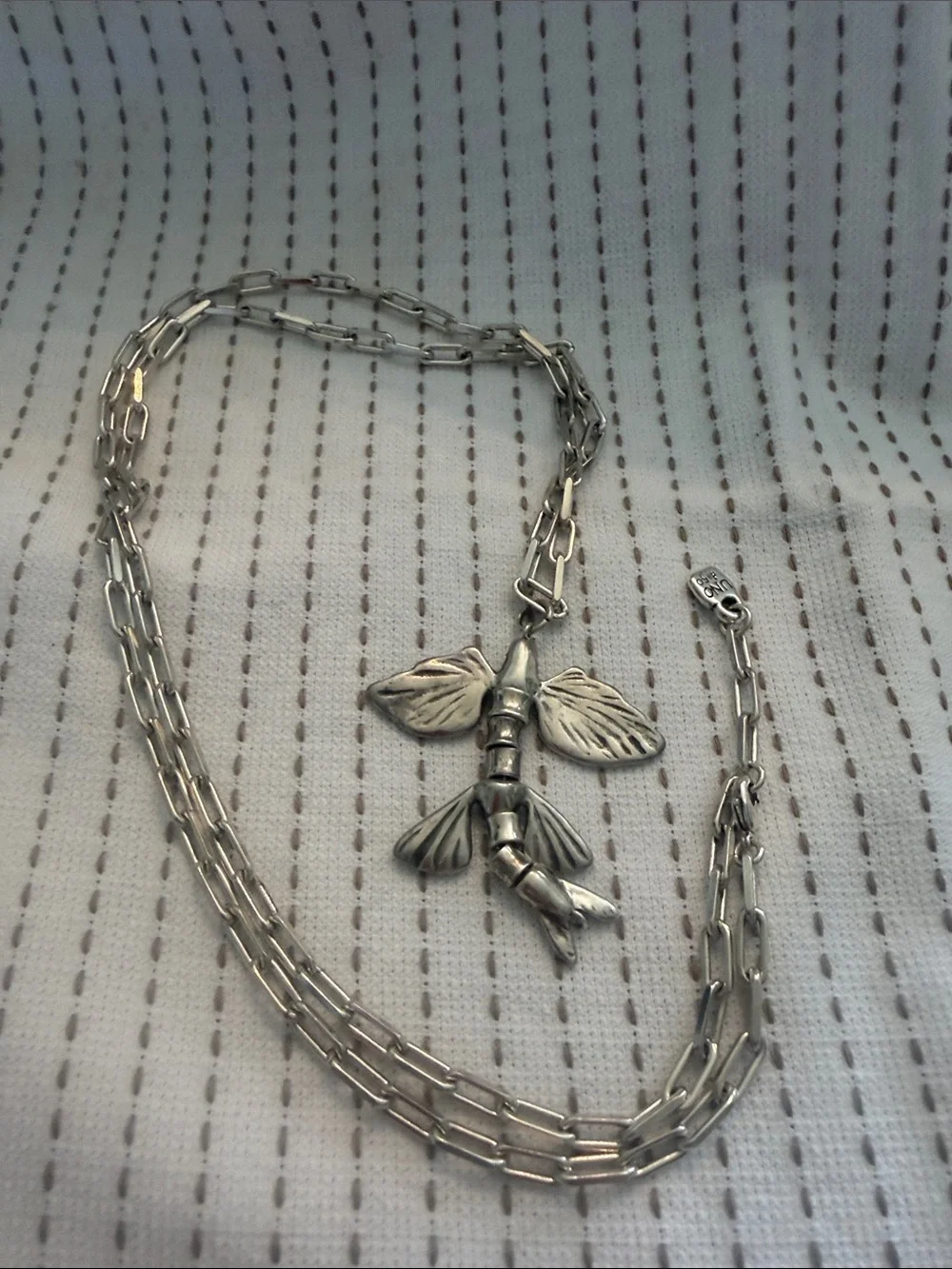 UNO de 50 Silver koi fish  Pendant Necklace